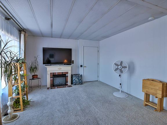 5th image of 110 Timber Cove Dr