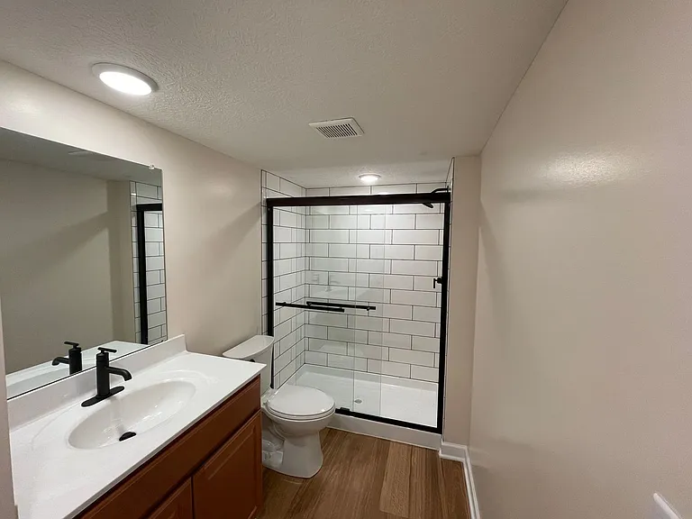165 E. 11th Ave. MG — Photo 15