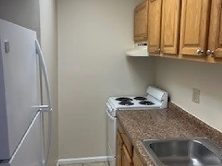St. Agnes Apartments — Photo 30