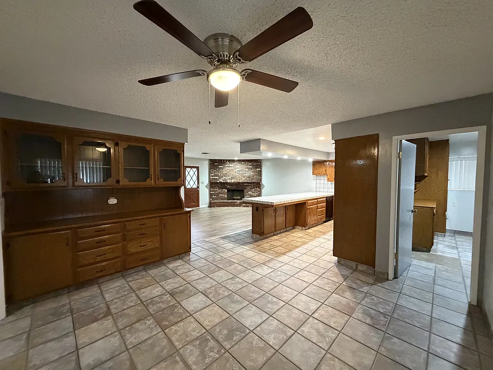 7703 Sproat Way