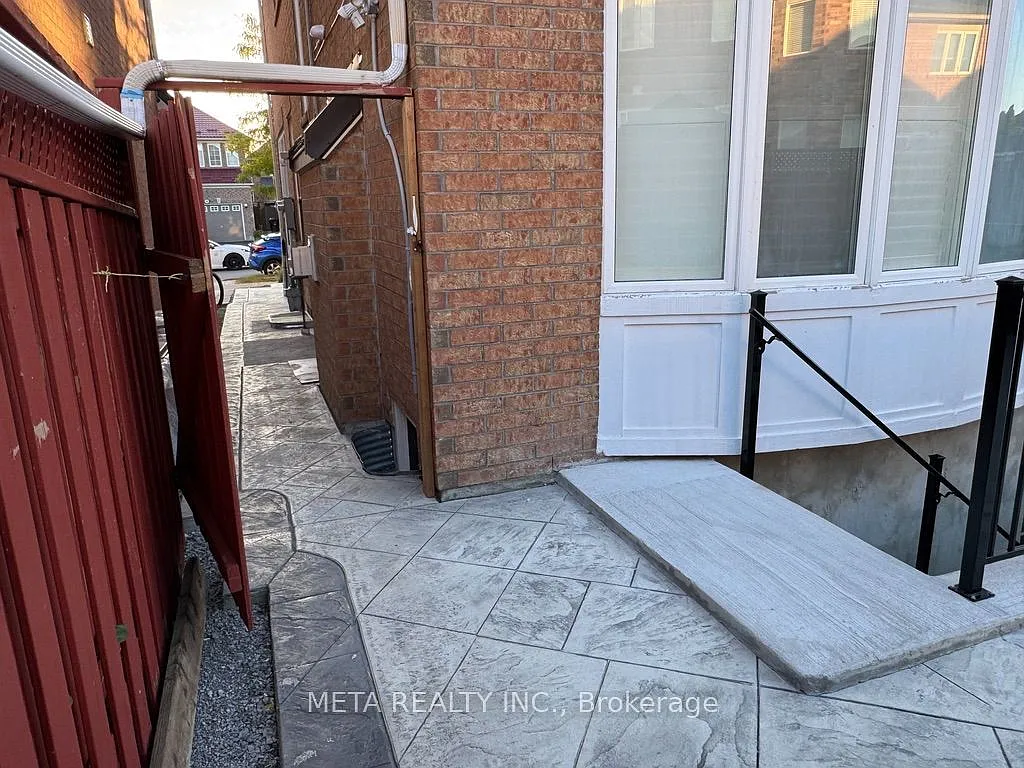 2 bed, $1,750 — Photo 3