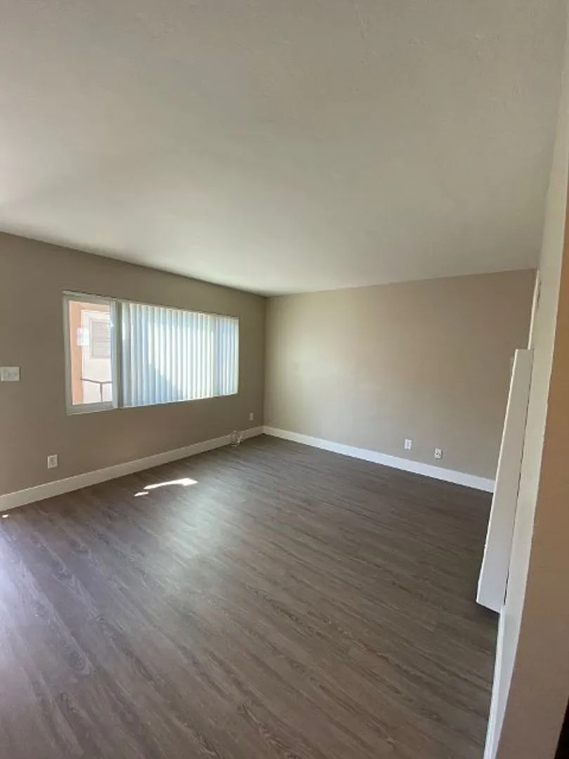 Beautifully Remodeled Studio Apartment in San Diego — Photo 2
