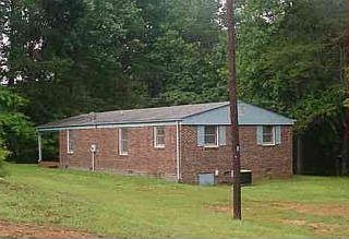 2nd image of 210 Brenda Ct