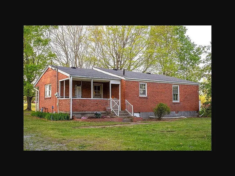 1539 Red Binkley Rd — Photo 1