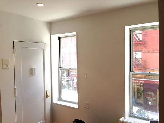 Rented by Veracity NYC LLC | media 40