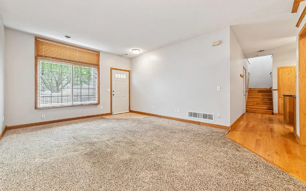 2 bed, 1.5 bath, 1489 sqft, $2,050 — Photo 4
