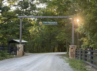 68 Black Bear Ln, Sunbright, TN 37872