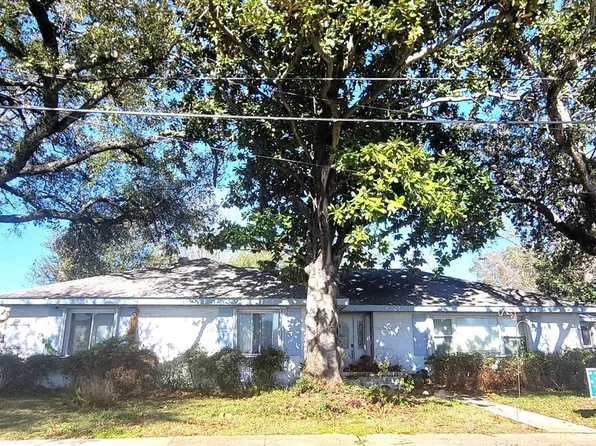 2108 Culotta St, Chalmette, LA 70043