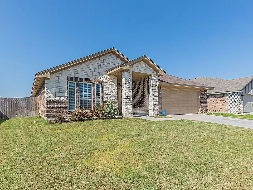 810 Earp Dr