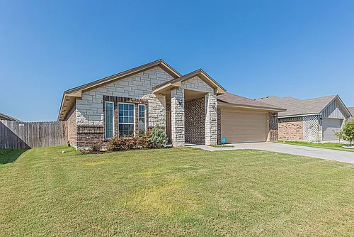 810 Earp Dr Photo 1