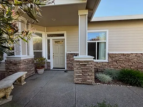Custom Landscape - 9050 Village View Loop