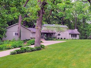 13N091 Engel Rd, Sycamore, IL 60178