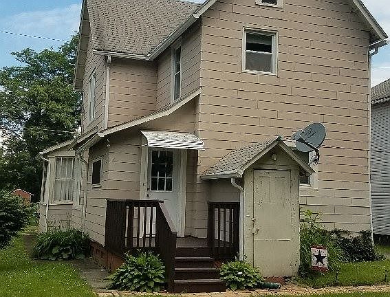 3rd image of 808 Jay St