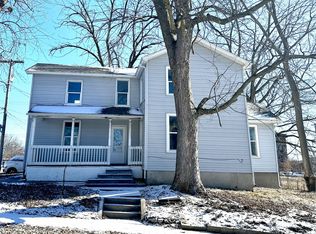 1127 N Ripley St, Davenport, IA 52803