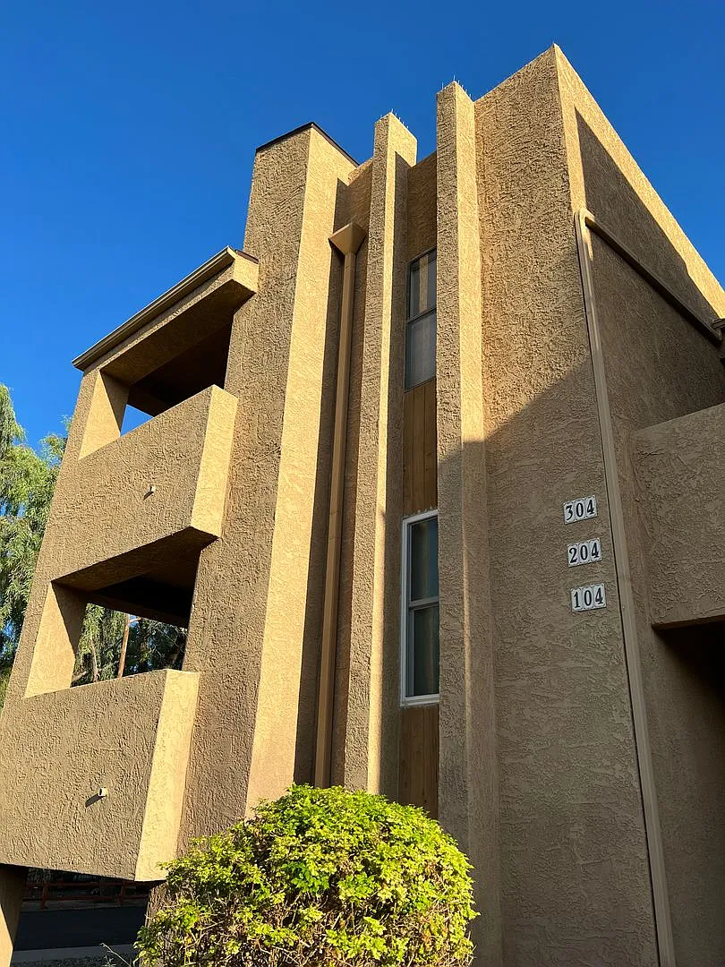 Scottsdale Remodeled Condo 1Bed/1Bath Overlooking Pool — Photo 1