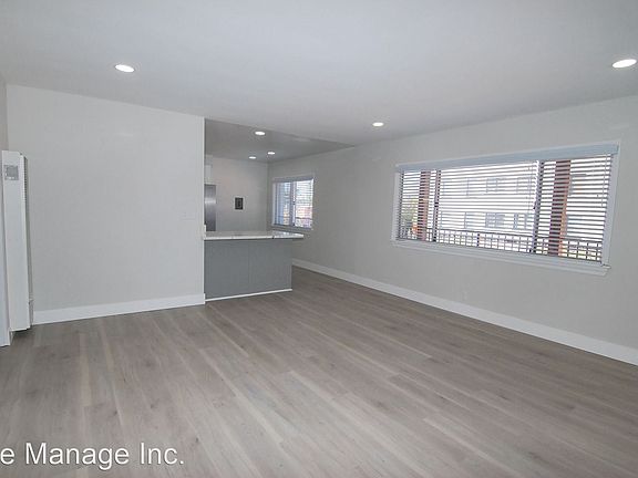 3rd image of 226 Bonito Ave APT 4