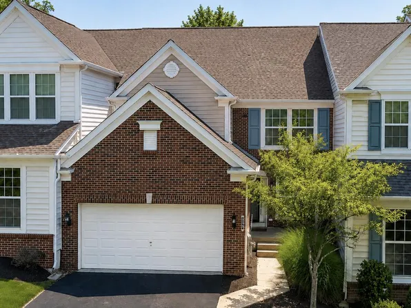 209 N Caldwell Cir, Downingtown, PA 19335