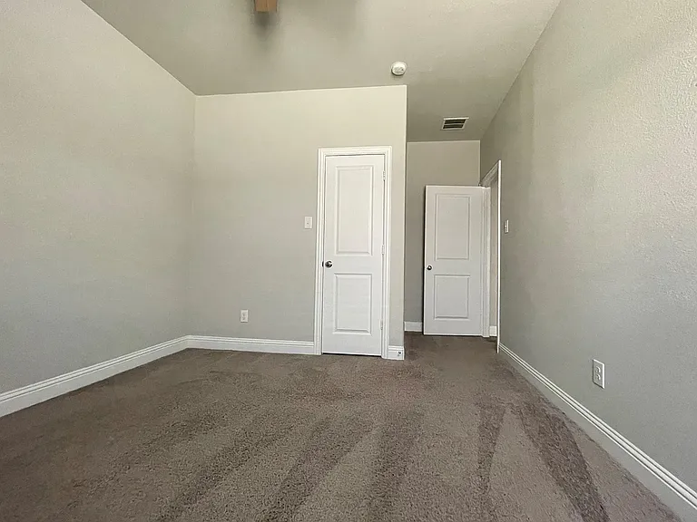 1540 Charismatic Ct — Photo 11