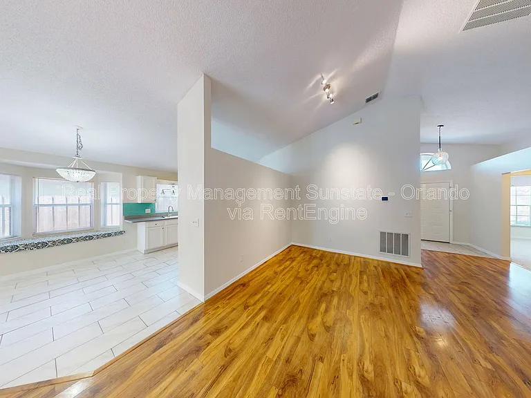 5662 Rywood Dr — Photo 12