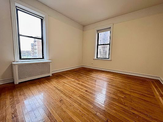 4th image of 583 W 215th St APT C2