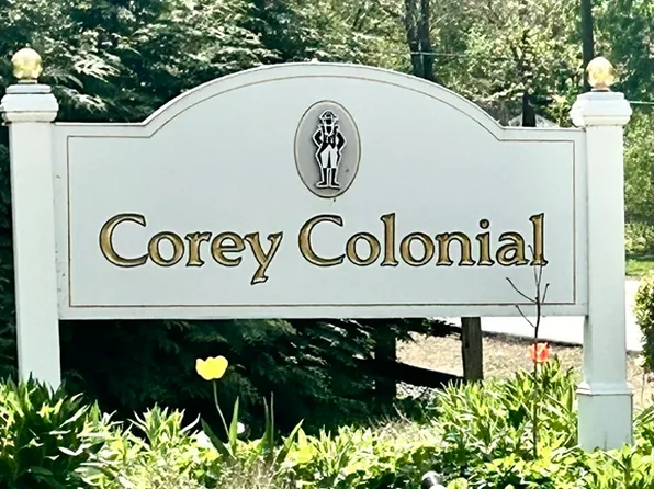 40 Corey Colonial, Agawam, MA 01001