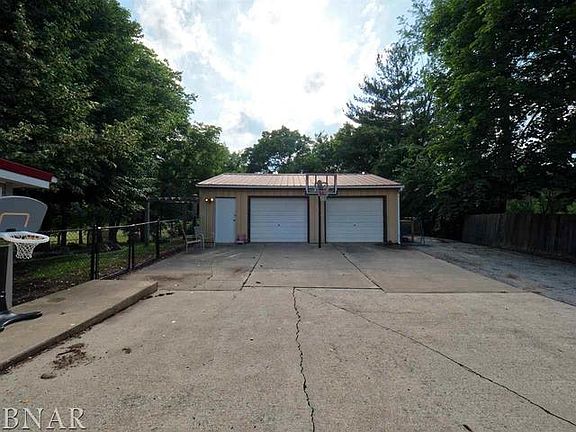 2nd image of 318 N Joselyn St