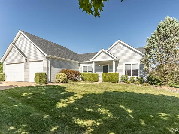 865 Bellerive Manor Dr, Saint Louis, MO 63141