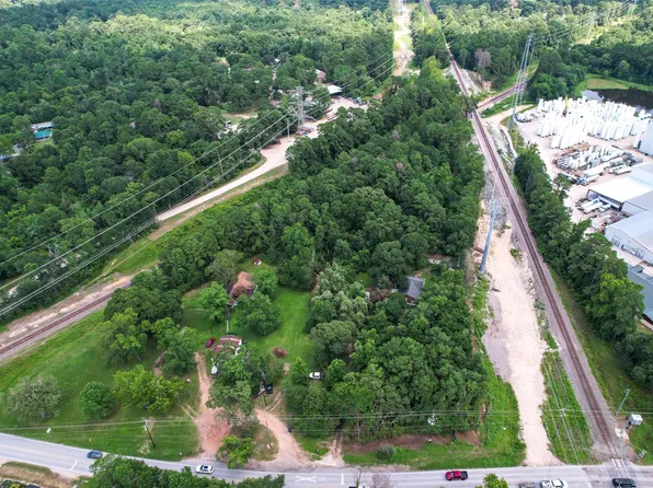 26028 Hardin Store Rd, Magnolia, TX 77354