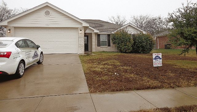 1st image of 5217 Southern Crossing Dr
