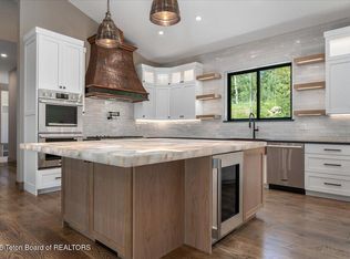 5727 Forest Ridge Rd, Victor, ID 83455