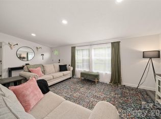 7 Wid Smith Rd, Burnsville, NC 28714