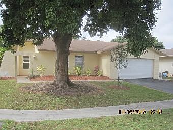 1st image of 4001 NW 93rd Ave