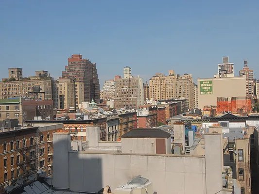 Sold by Sotheby's International Realty | media 8