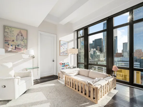 143 Reade Street image 21 of 29