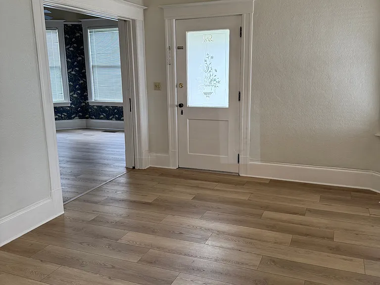 9151 Campbell Rd — Photo 42