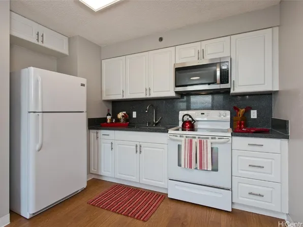94-979 Kauolu Pl APT 1212, Waipahu, HI 96797