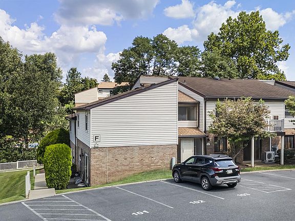 2nd image of 280 Bridgewater Rd