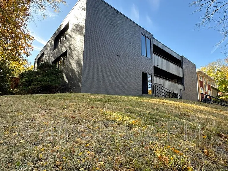 2343 B St #1 — Photo 34