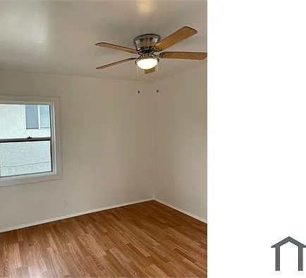 219 E 28th St — Photo 33