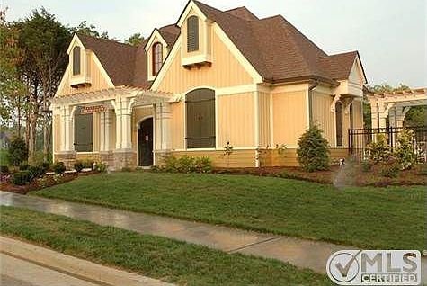 3rd image of 421 Marlowe Ct #477