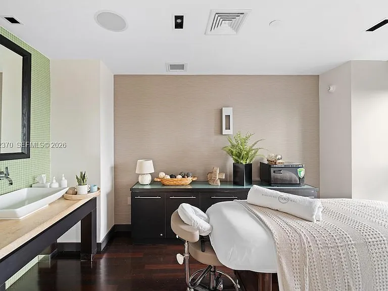 900 Biscayne Blvd #2312 — Photo 37