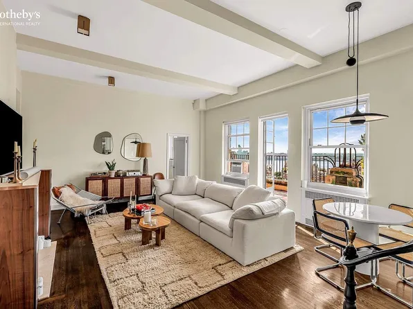 302 W 12th St #Phb, New York, NY 10014