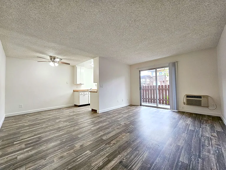 523 Grape St. — Photo 1