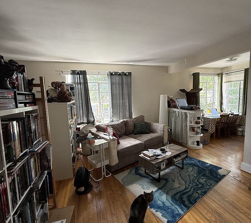 1st image of 95 Strathmore Rd #10