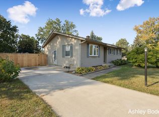 1940 Eldon St NE, Grand Rapids, MI 49525