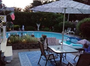 3 Doran Dr, Pawtucket, RI 02861