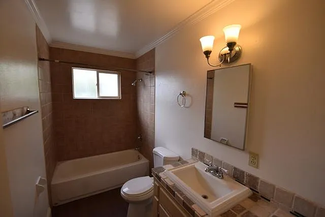 5233 Columbine Way — Photo 6