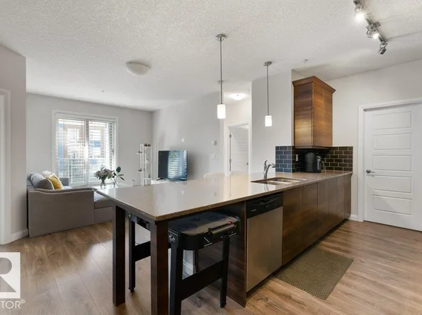2588 Anderson Way SW #216, Edmonton, AB T6W 0R2
