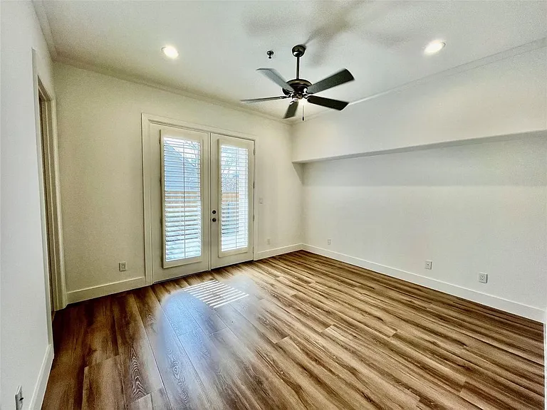 5808 McCommas Blvd #A105 — Photo 18