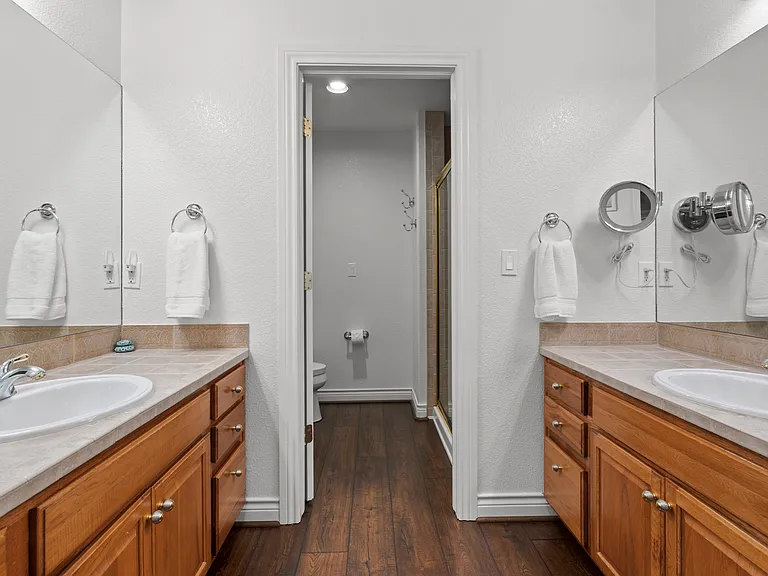 5915 Buttermere Dr — Photo 45